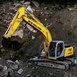 Гусеничный экскаватор New Holland E215 