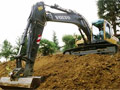 Гусеничный экскаватор Volvo EC180B